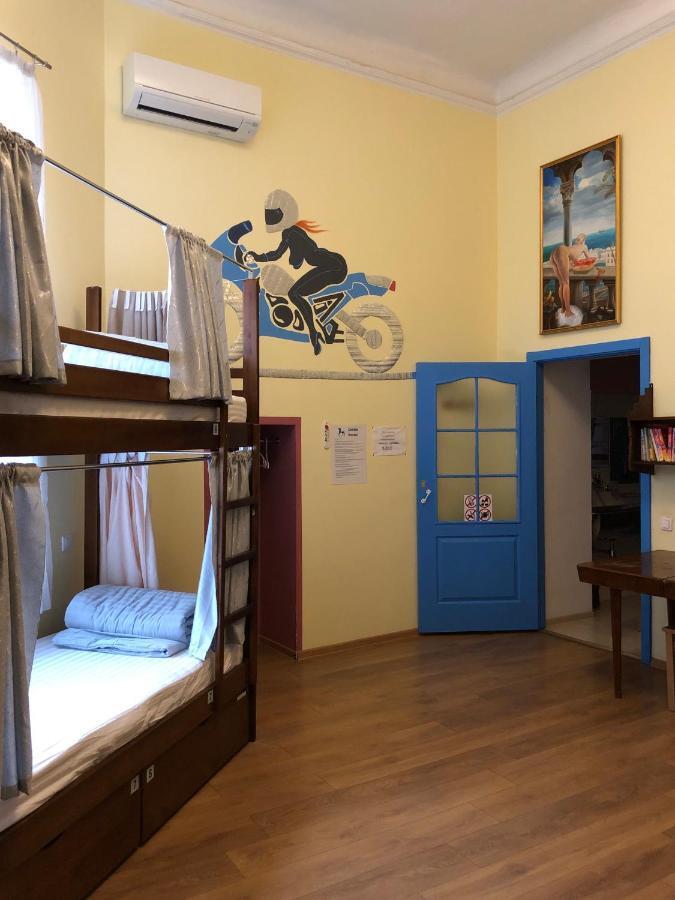 Centro Комнаты И Аппартаменты Hostel Odessa Buitenkant foto